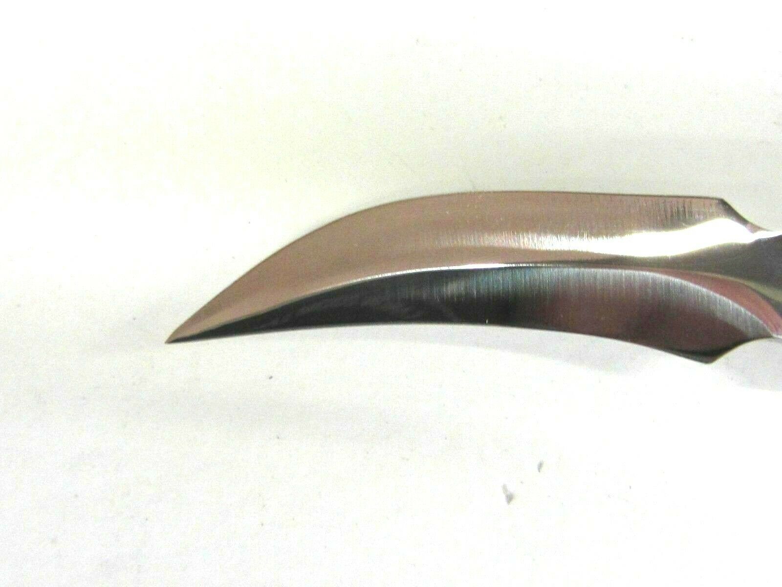 Carving knife curved blade